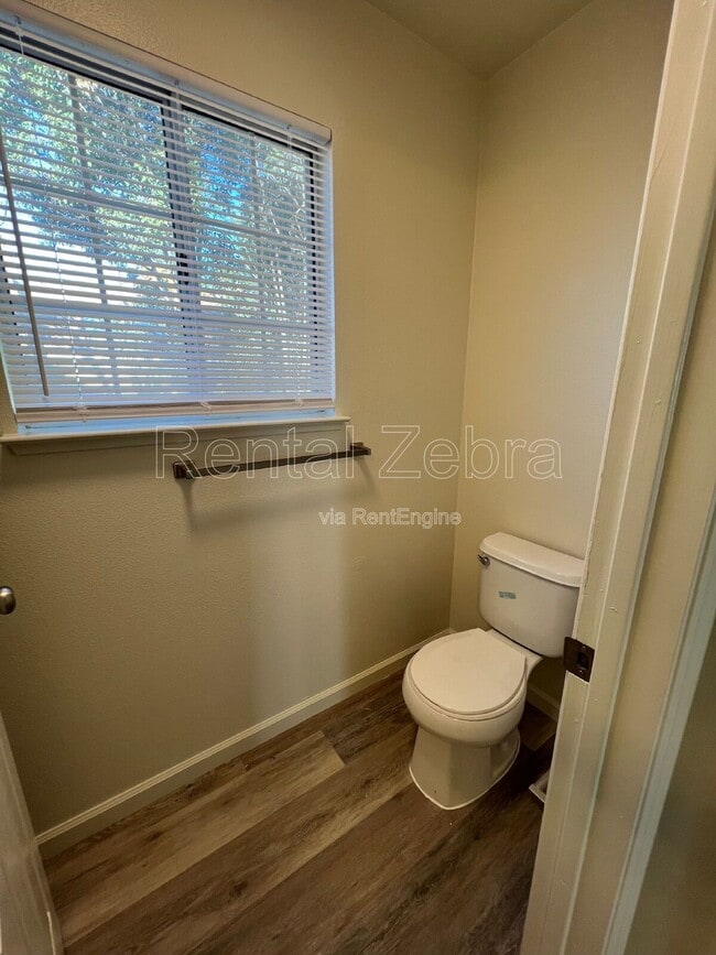 Building Photo - 3060 Ironwood Ct