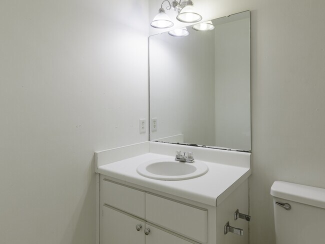 Building Photo - 2440 NW 54 Ave