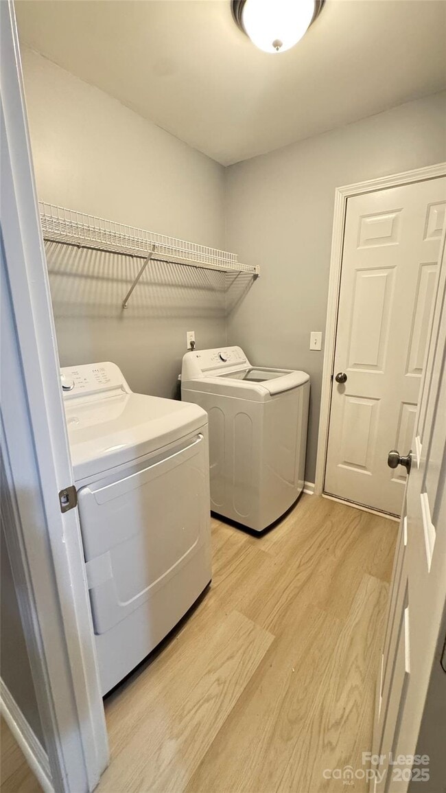 Building Photo - 1705 Starling Ct