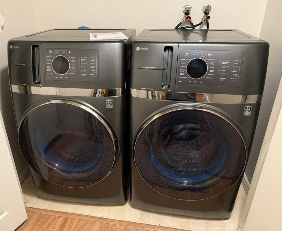 Dedicated washer/ dryer combo - 11770 S Dry Creek Rd