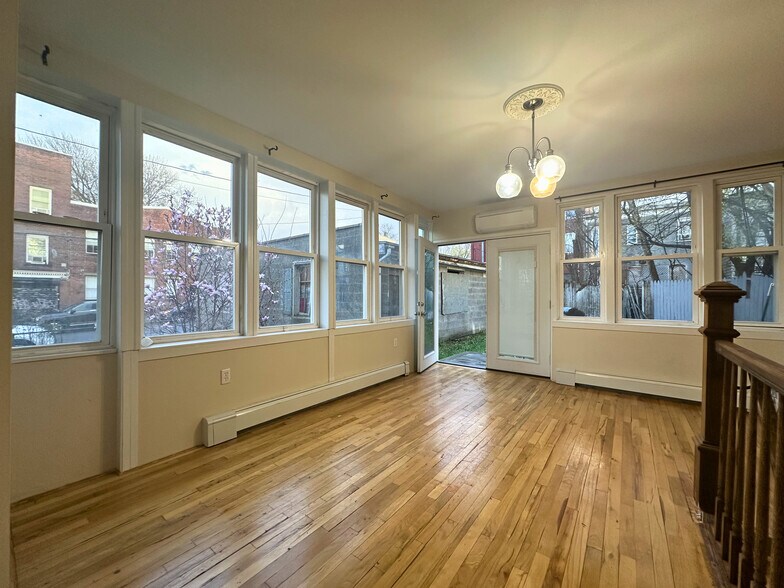 Building Photo - 75 Overlook Pl