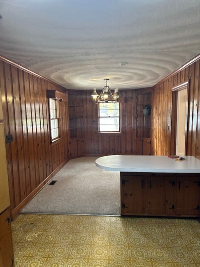 Building Photo - 1208 Neal St