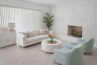 Building Photo - 6681 SW 71st Ct