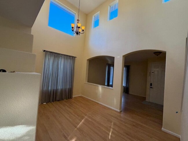 Building Photo - 10771 Mountshire Cir