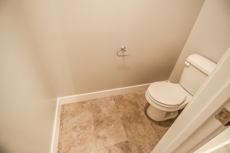 Building Photo - 4901 W Spire Way