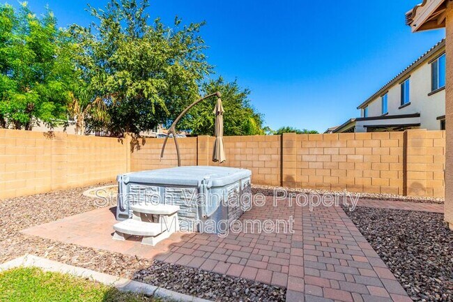 Building Photo - 21004 E Sunset Dr