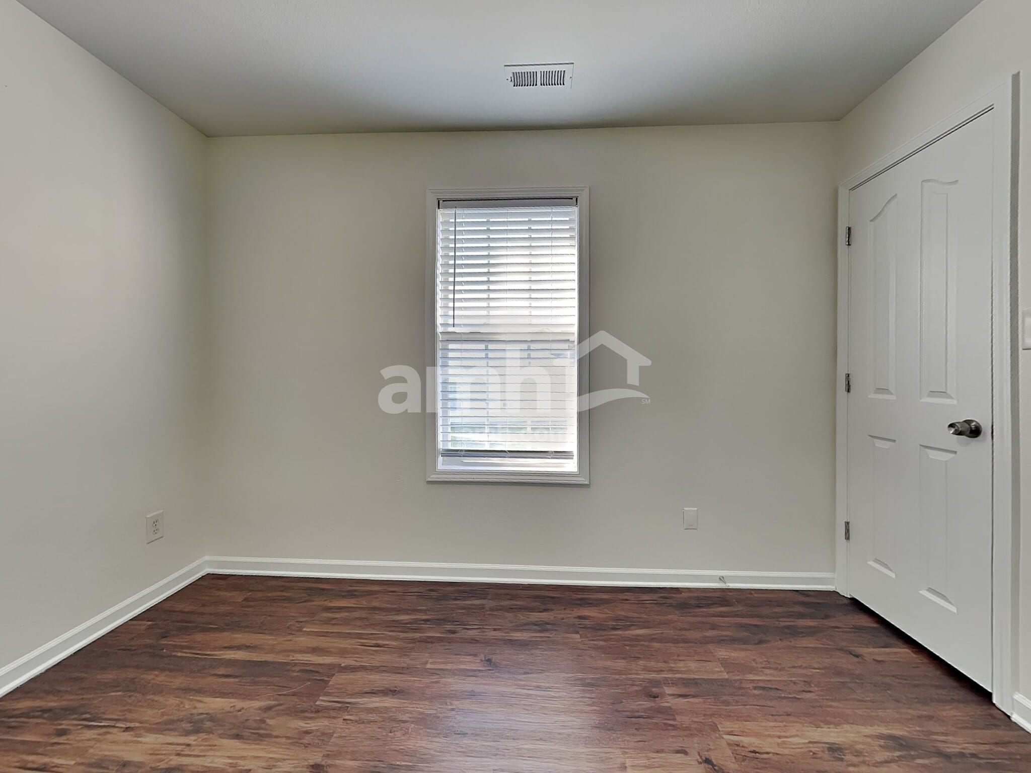 Building Photo - 2604 Oasis Ln