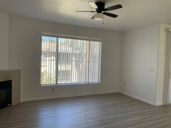 Building Photo - 7131 S Durango Dr
