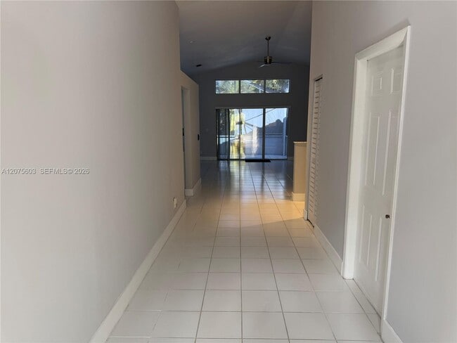 Building Photo - 1646 SW 148th Terrace