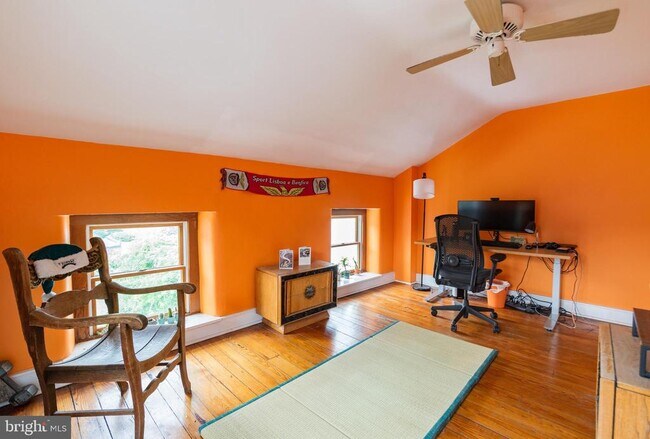 Building Photo - 6038 Wissahickon Ave