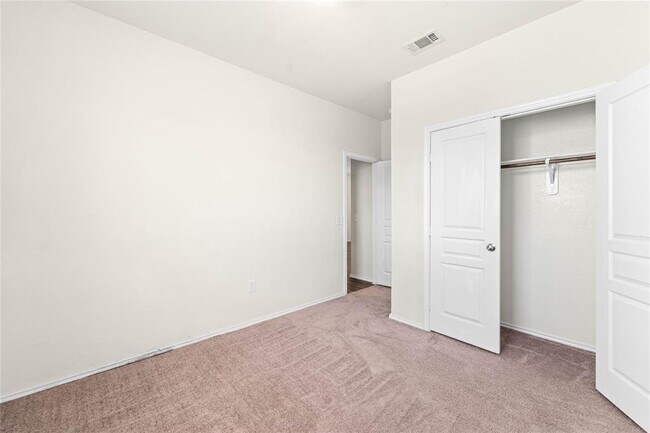 Building Photo - 4423 Champions Landing Dr