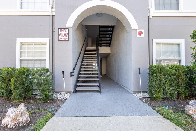 Building Photo - 3591 Kernan Blvd S