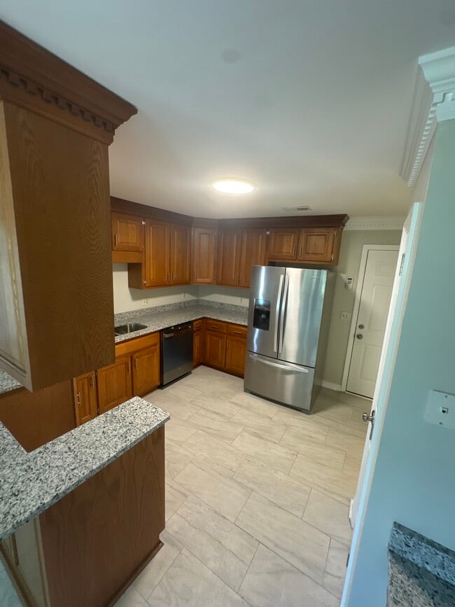 Building Photo - 2322 Magna Carta Pl SW