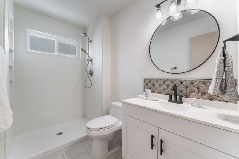 Building Photo - 1808 E St Louis Ave