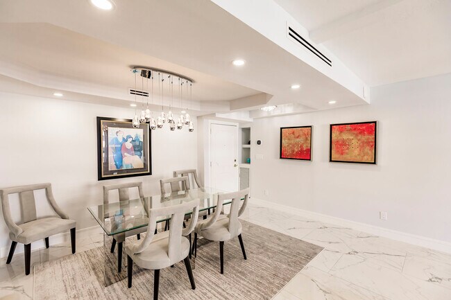 Building Photo - 4001 Gulf Shore Blvd N