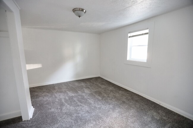 Building Photo - 1000 Jennette Ave NW