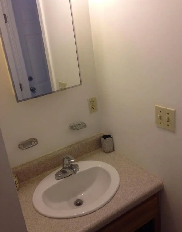 Building Photo - 105 A Williams St