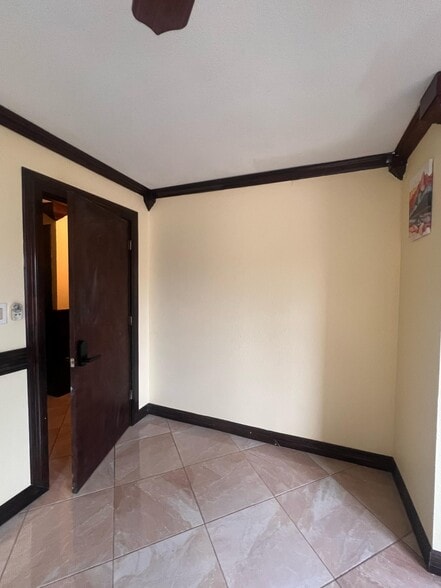 Building Photo - 13013 Columbine Ln