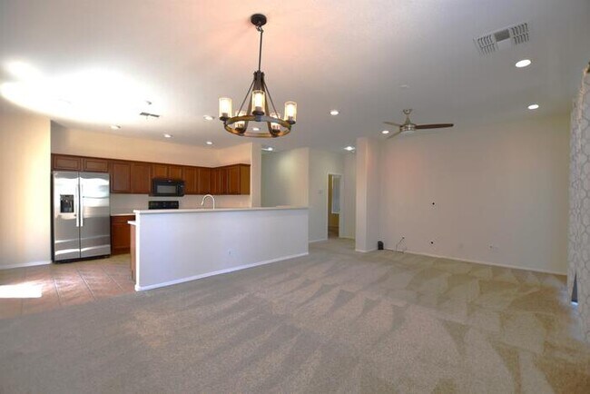 Building Photo - Mesa Gem in a Gated Community