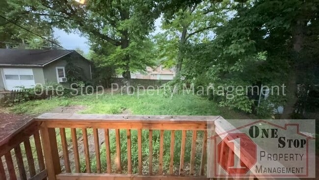 Building Photo - Beautiful 3 Bedroom 2 Bathroom in Independ...