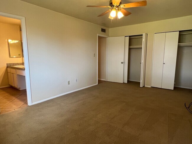 Building Photo - Tempe 3 Bed, 2 Bath - Pool and Single Story