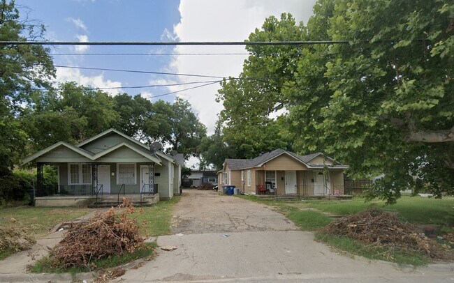 Building Photo - 915/917 N. Fitzhugh Ave