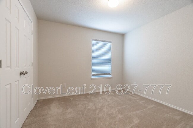 Building Photo - 27429 Emilie Cyn