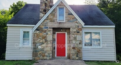 Building Photo - 1204 Asheboro St