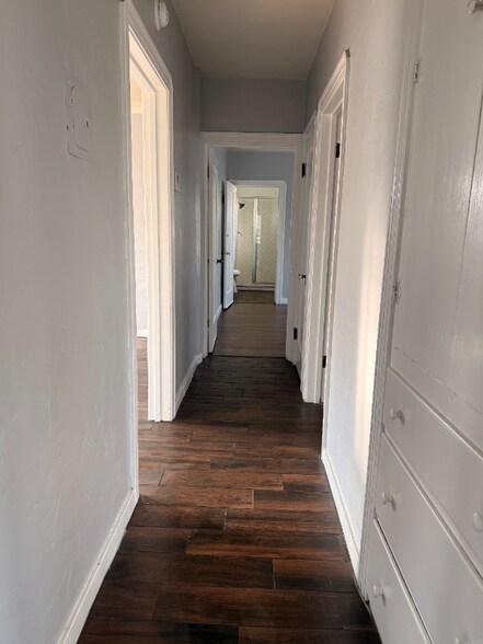 Building Photo - 1409 N Divisadero St