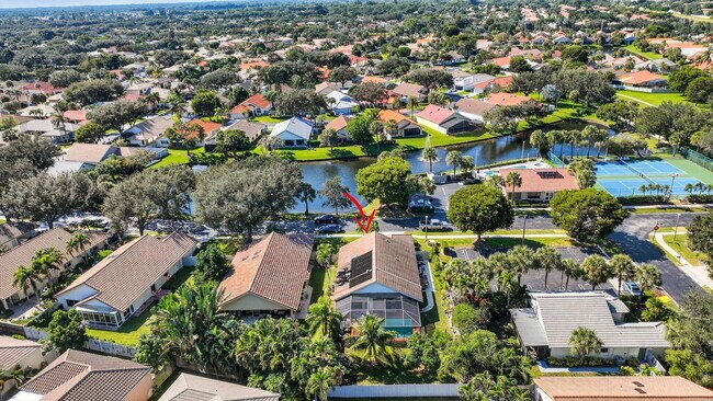 Building Photo - 190 Temple Ave