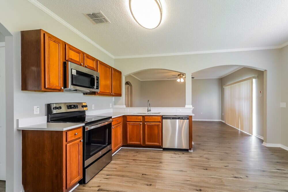 Building Photo - 1026 Cannock Dr