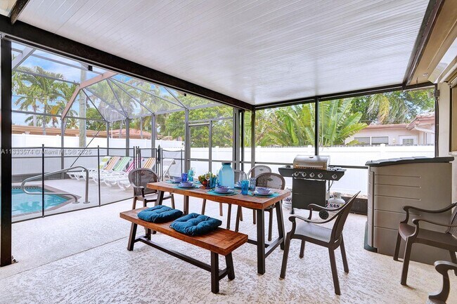 Building Photo - 947 Washington St