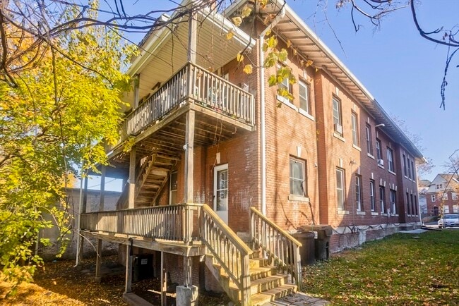 Building Photo - 116 Fort Pleasant Ave