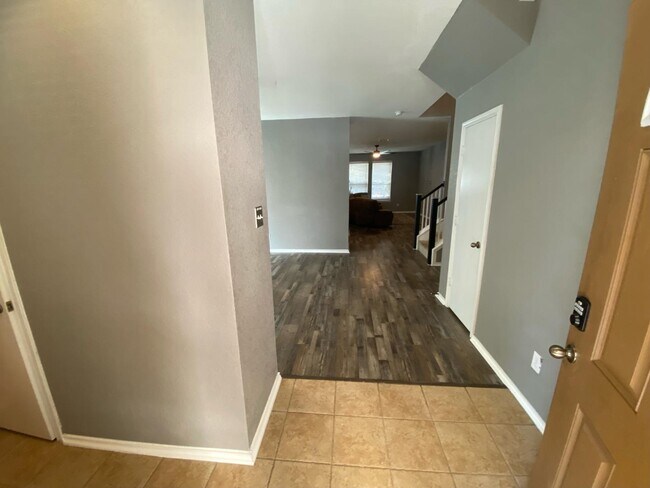 Building Photo - 7919 Martinelli