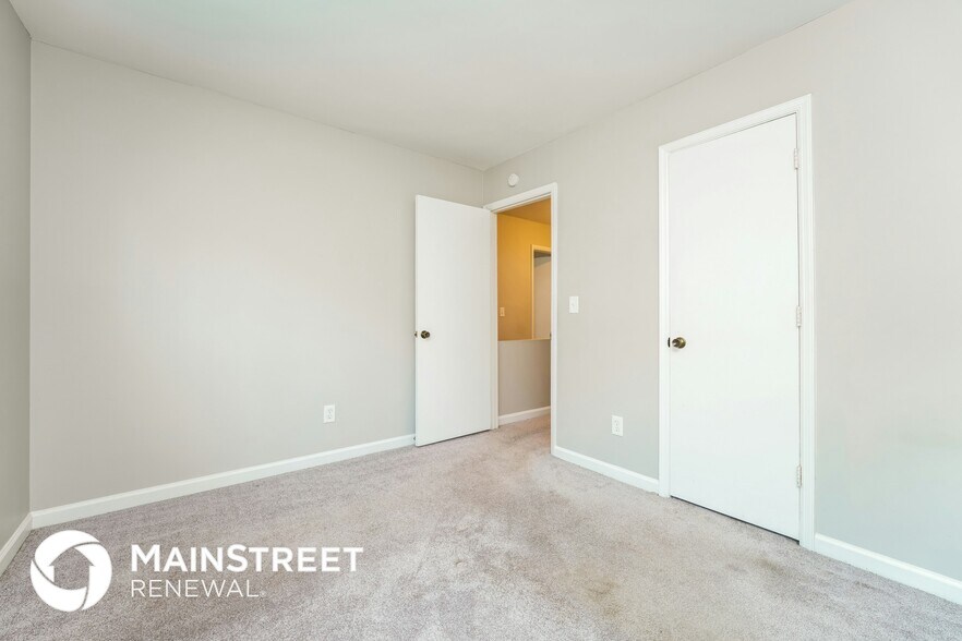 Building Photo - 830 Durham Crossing