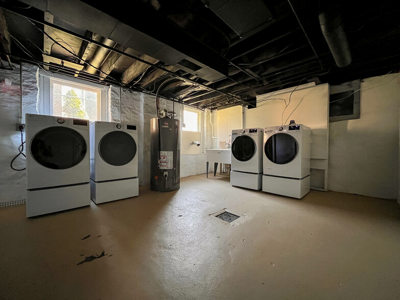 Shared Basement with Dedicated Laundry - 926 Savannah Ave