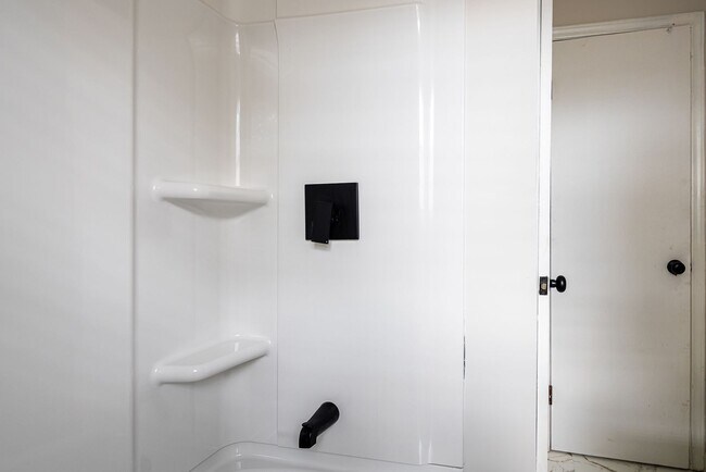 Building Photo - Charming 3-Bedroom Brick Home – Comfort, S...