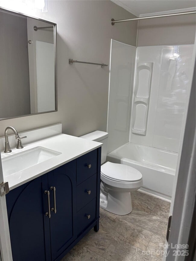 Building Photo - 242 John C Rd