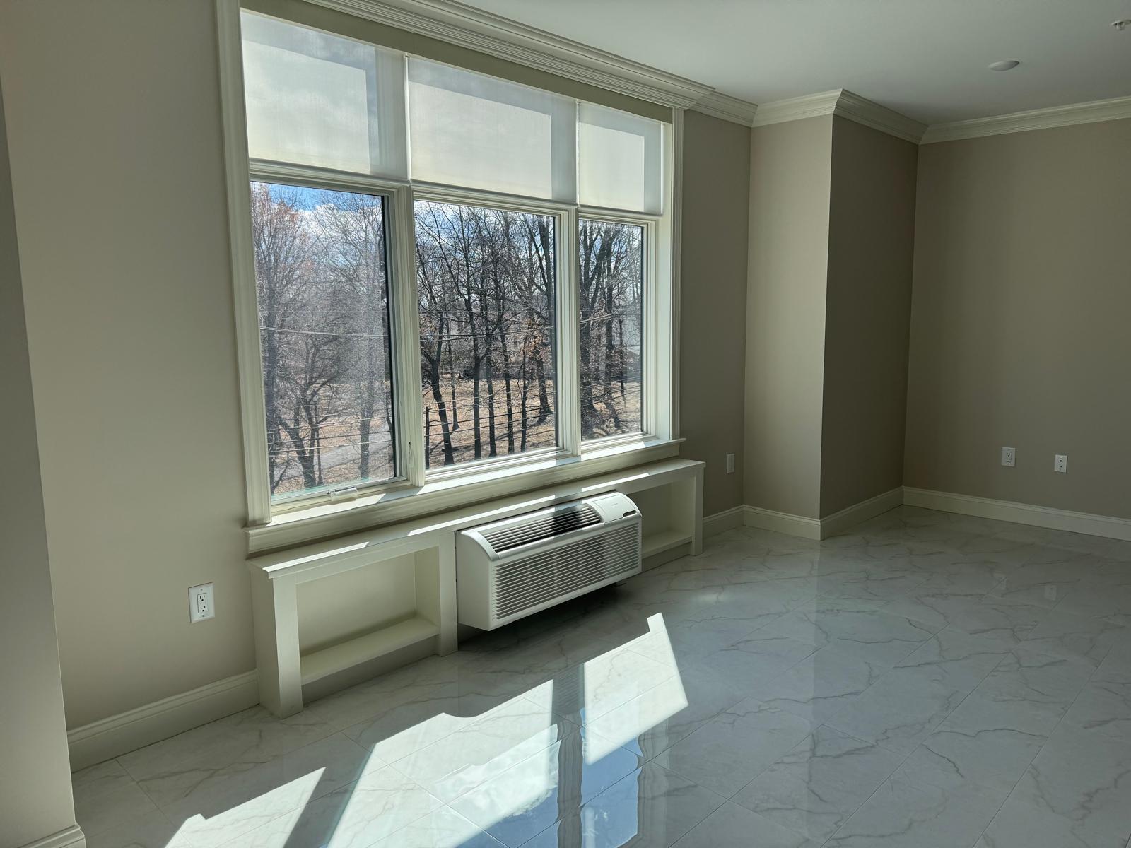 Building Photo - 580 North Ave