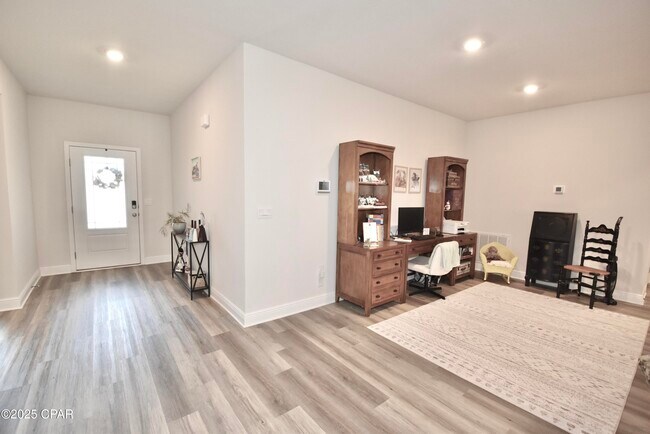Building Photo - 4858 Sweetspire Dr