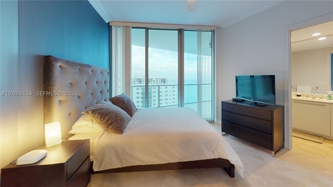 Building Photo - 3101 S Ocean Dr