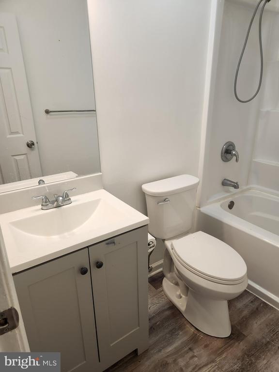 Building Photo - 51 Ed Turner Ln