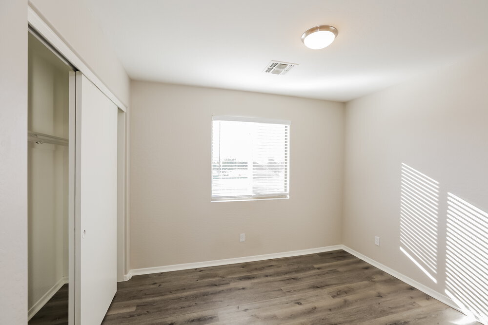 Building Photo - 11767 W Banff Ln
