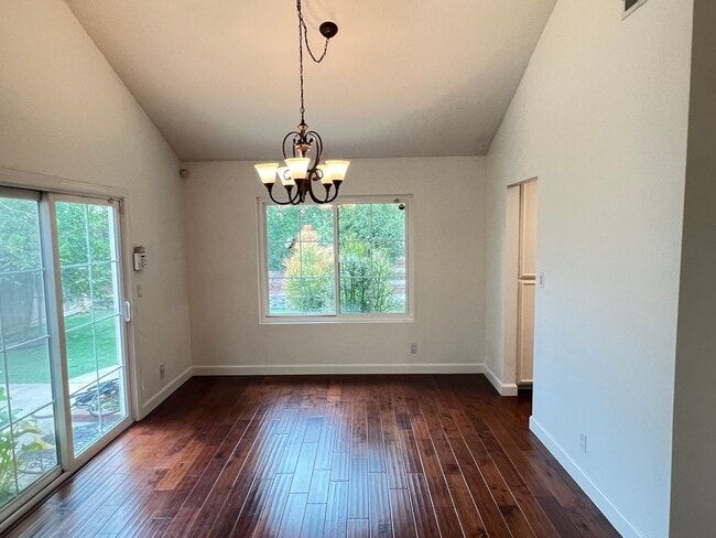 Building Photo - Lovely 4 Bed 3 Bath Brea Home With SOLAR