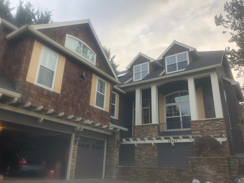 Primary Photo - 14267 Uplands Dr