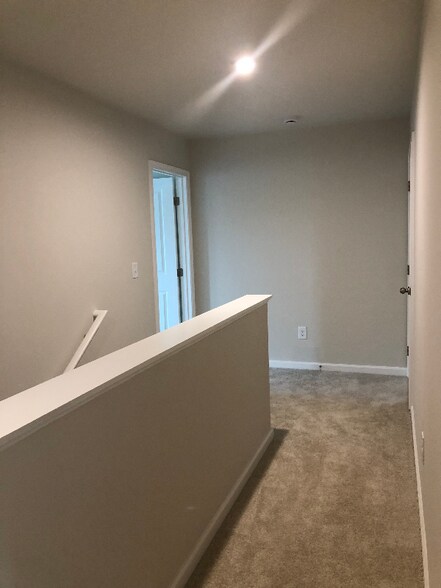Building Photo - 133 Davis Grove Ln