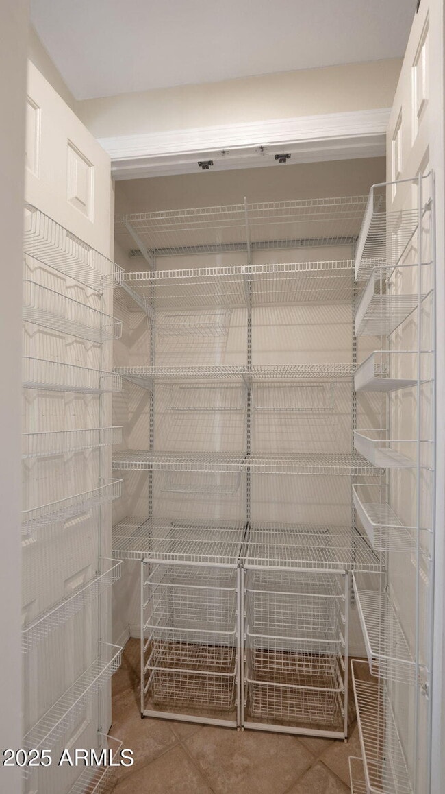 Building Photo - 11732 E Sand Hills Rd