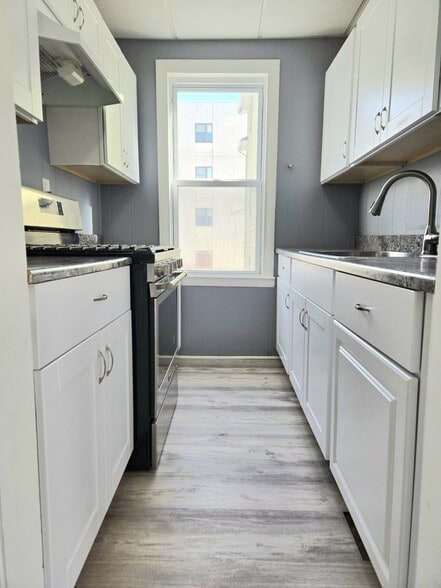 Building Photo - 48 Rocliffe St