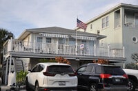 Building Photo - 127 7th St N