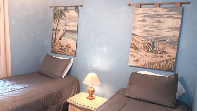 Building Photo - Furnished Two-Bedroom, Two-Bath Condo in N...
